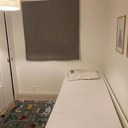 Duplex Near Airport Feriehus *