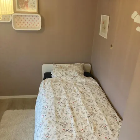 Duplex Near Airport Holiday home