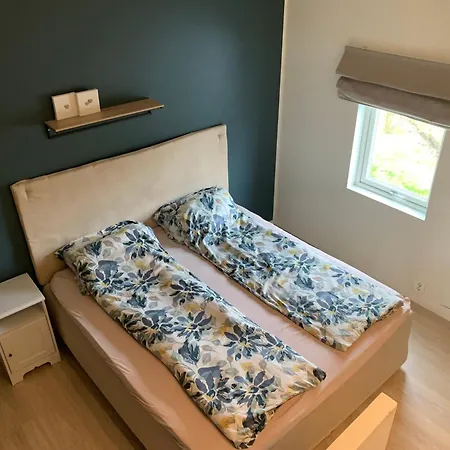 Duplex Near Airport Берген