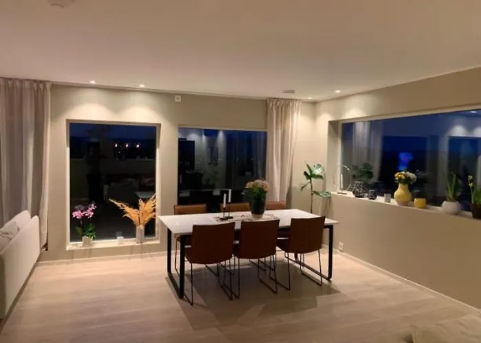 Nyaraló Duplex Near Airport