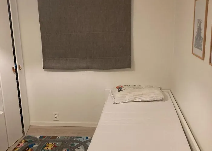 Duplex Near Airport 度假居 *