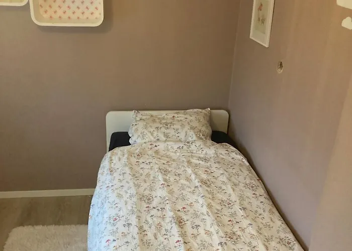 Duplex Near Airport 度假居