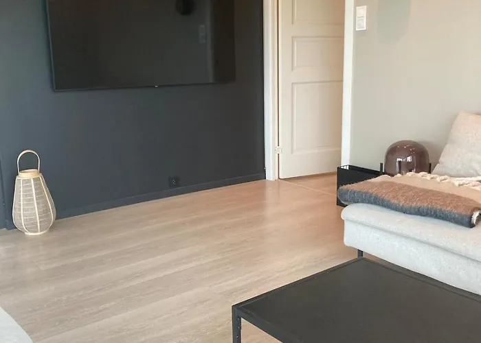 Nyaraló Duplex Near Airport *