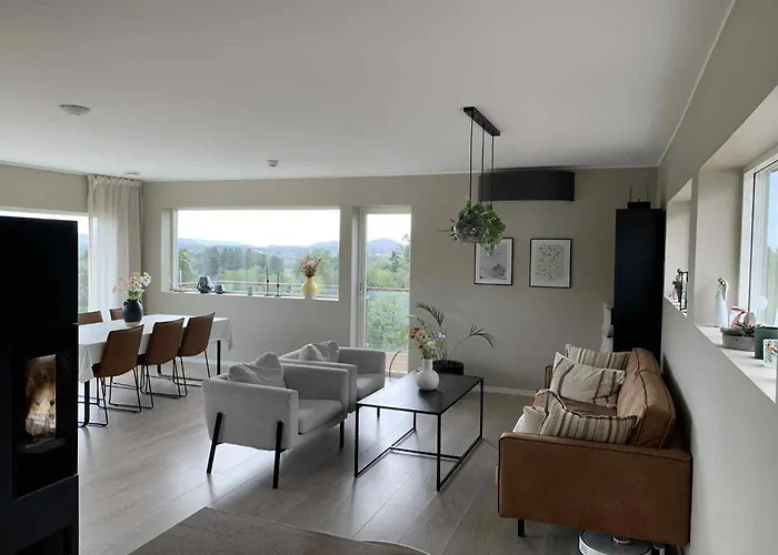 Duplex Near Airport 度假居 卑爾根