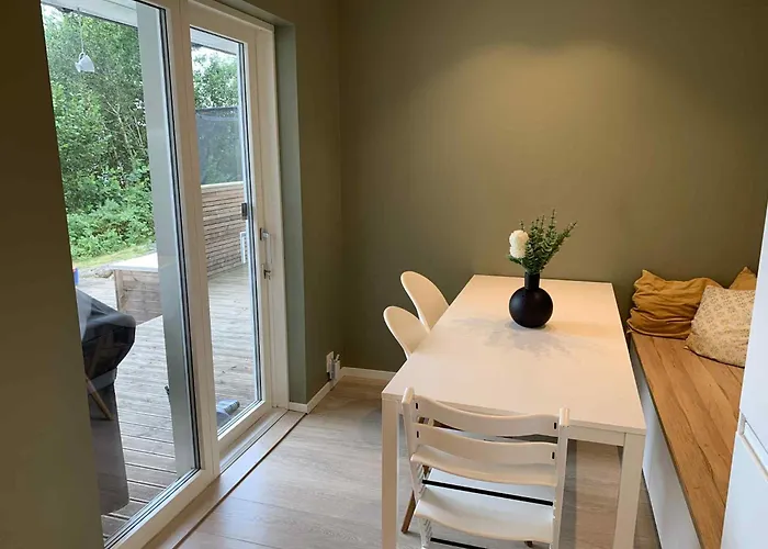 Duplex Near Airport 卑爾根